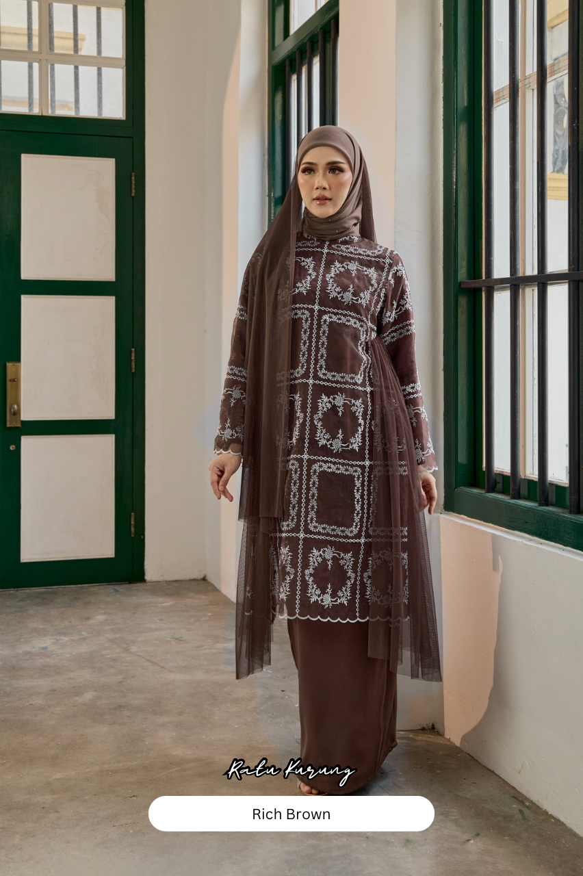 Ratu Kurung - Rich Brown