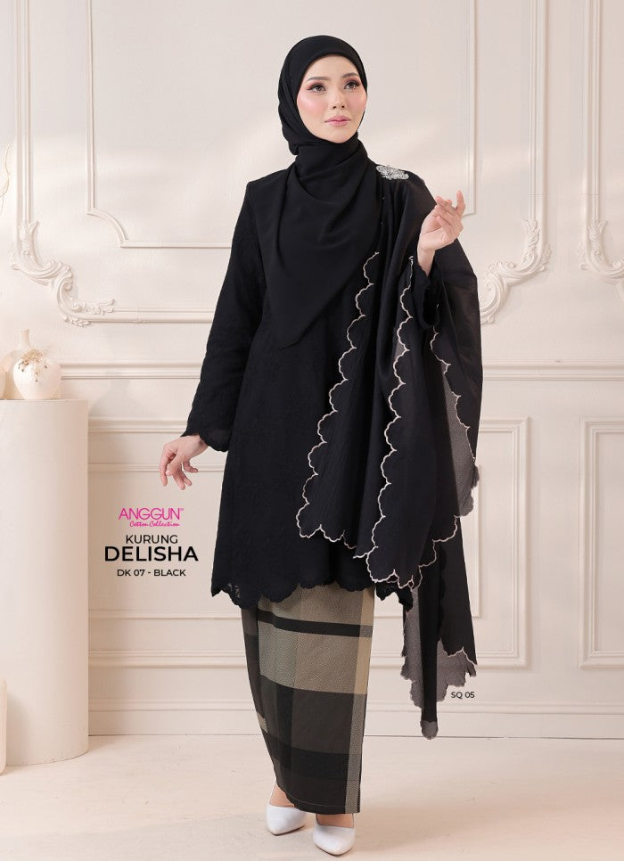 Delisha Kurung - Black