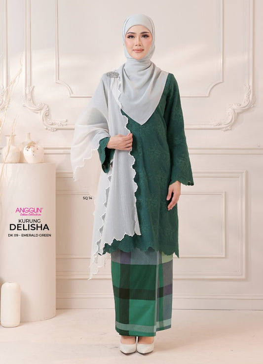 Delisha Kurung - Emerald