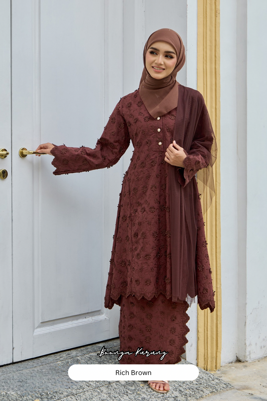 Boonga Kurung - Rich Brown