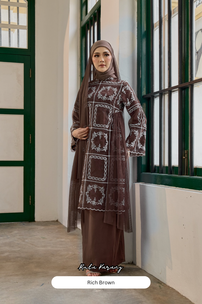 Ratu Kurung - Rich Brown