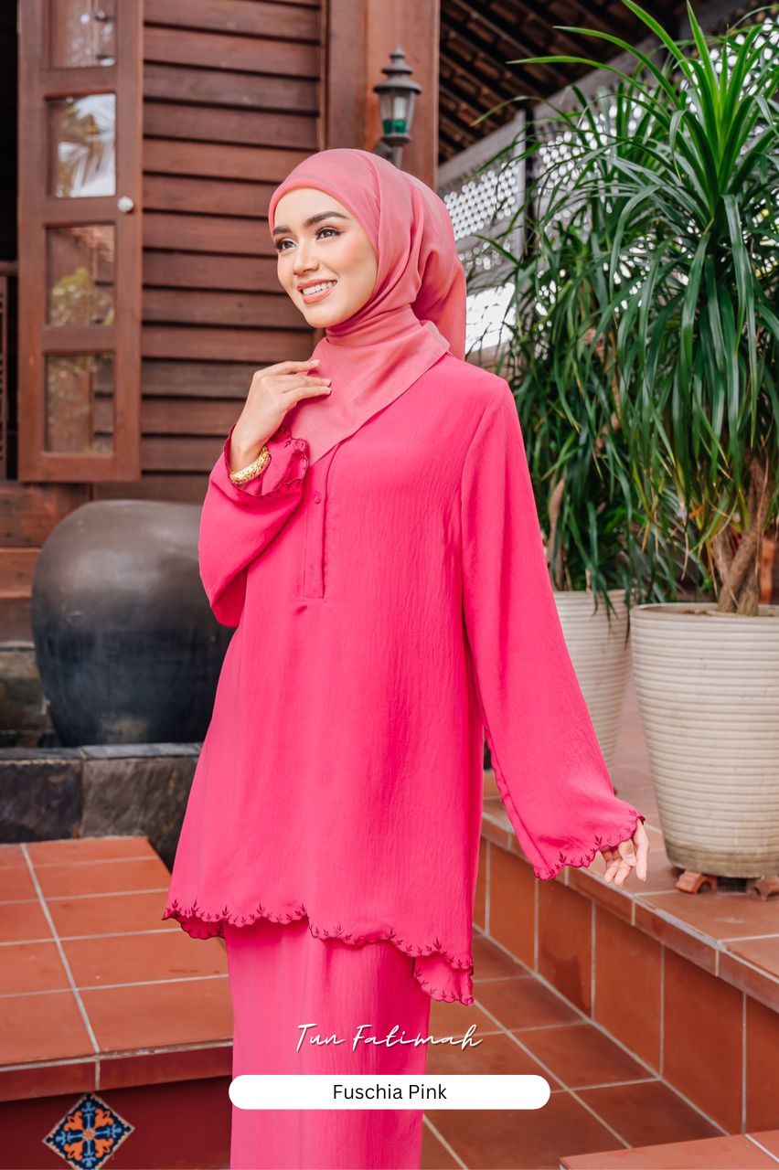 Tun Fatimah - Fuschia Pink