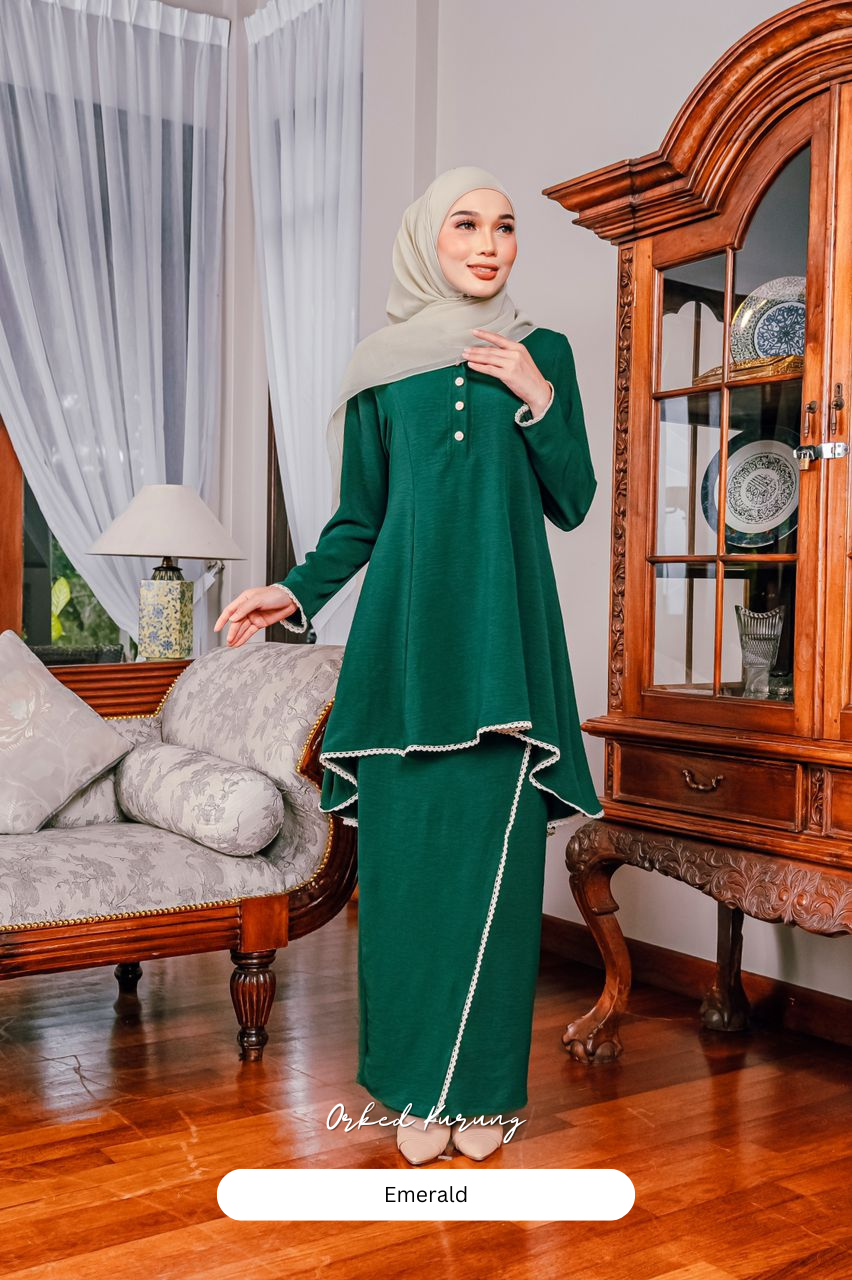 Orked Kurung - Emerald